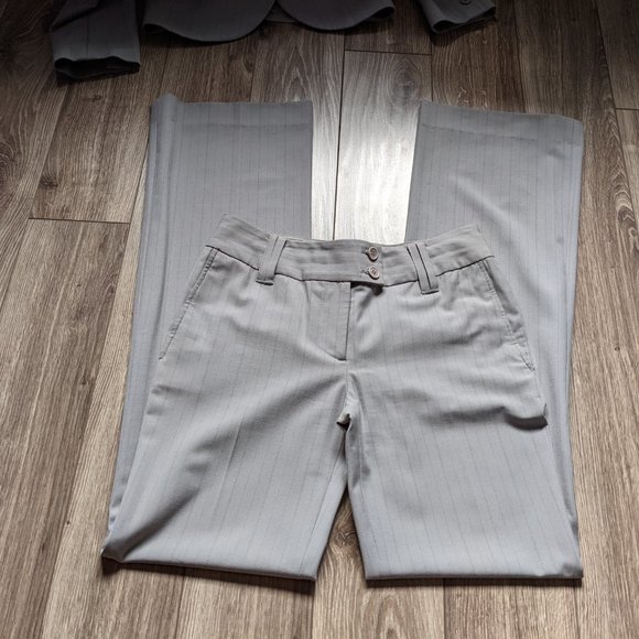 Vintage Women (S) - ANNEX Grey Pinstripe Suit: Machine-Washable - Picture 9 of 15